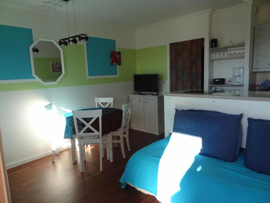 Appartement Promenade Des Bains Saint-Raphaël Εξωτερικό φωτογραφία
